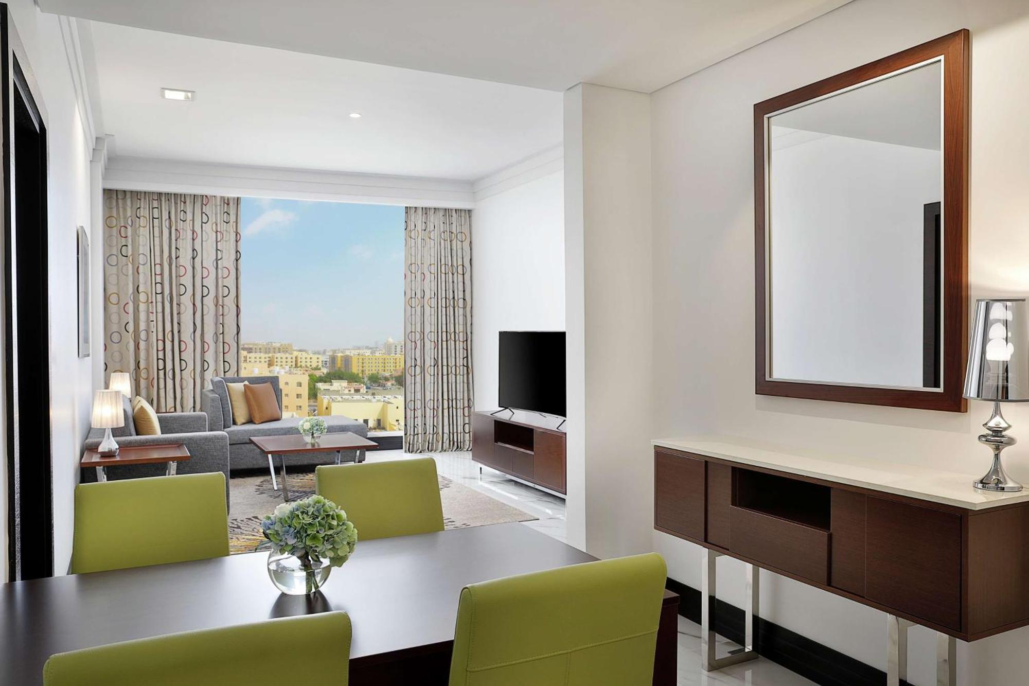 ดับเบิลทรี บาย ฮิลตัน โดฮา - อัลซัดด์ Hotel ภายนอก รูปภาพ