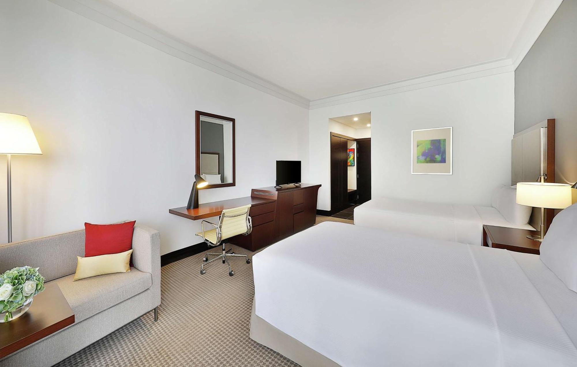 ดับเบิลทรี บาย ฮิลตัน โดฮา - อัลซัดด์ Hotel ภายนอก รูปภาพ A room at the hotel